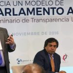 Momento de la ponencia sobre transparencia en el Senado de Mexico